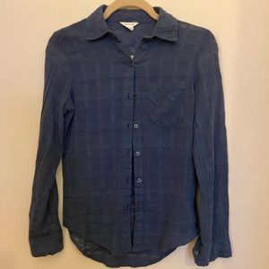 Long sleeve blue button down shirt